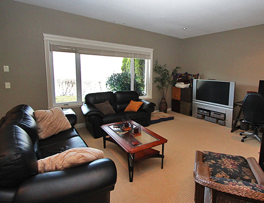 Paddlewheel Villas #2 - 4 Bdrm - Vernon
