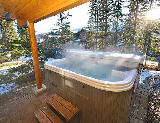 Trails Edge #14 - 4 Bdrm + Den HT - Sun Peaks (TM)