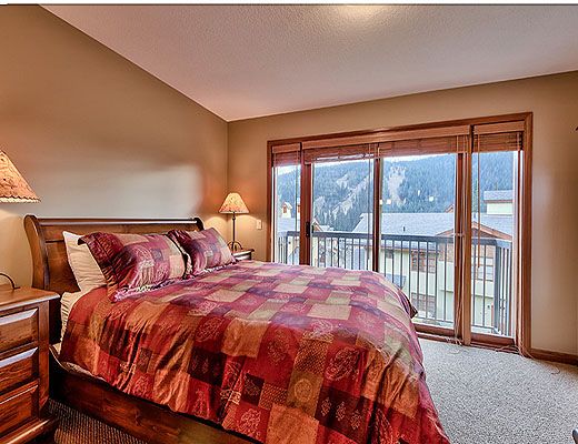 Trails Edge #48 - 3 Bdrm + Den HT - Sun Peaks (TM)