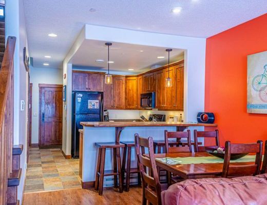 Trapper's Landing #34 - 2 Bdrm + Den HT - Sun Peaks