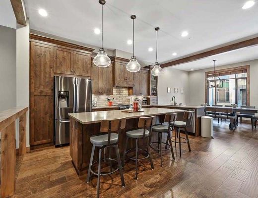 Village Walk #9 - 3 Bdrm + Den HT - Sun Peaks (TM 15)