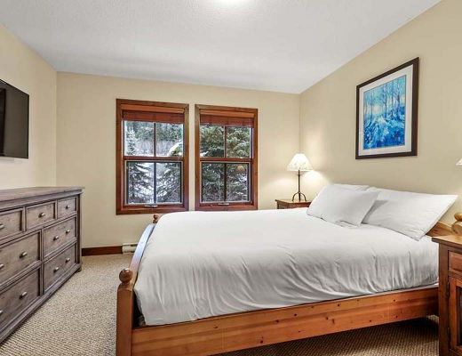 Woodhaven #13 - 2 Bdrm + Den HT - Sun Peaks (TM)