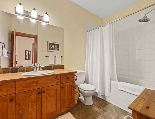 Settlers Crossing #39 - 2 Bdrm - Sun Peaks (TM)