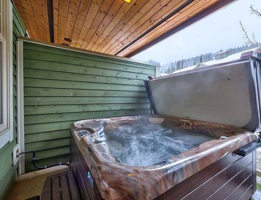 Settlers Crossing #67 - 2 Bdrm HT - Sun Peaks (TM)