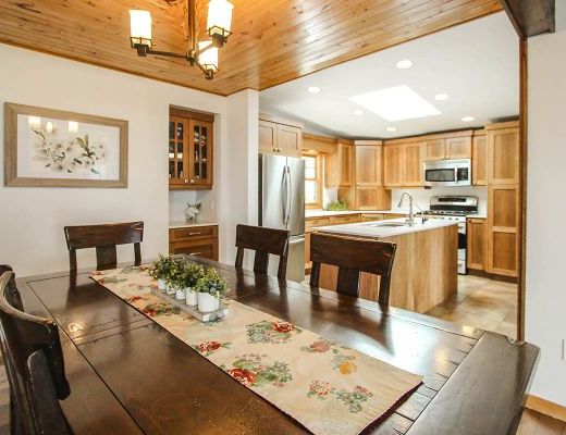 Country Pool Home - 4 Bdrm w/ Pool - Vernon