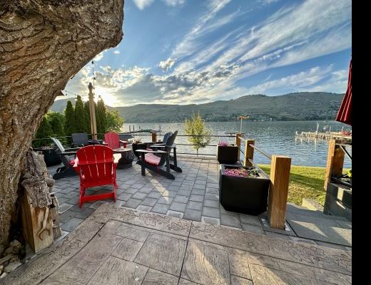 Okanagan Landing Family Home - 5 Bdrm HT - Vernon
