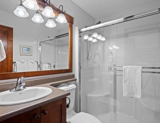 Woodhaven #46 - 2 Bdrm + Den HT - Sun Peaks (TM)