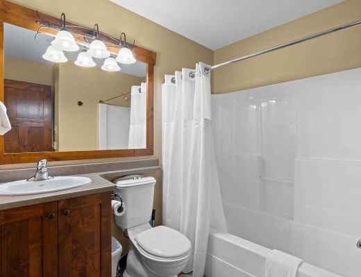 Woodhaven #46 - 2 Bdrm + Den HT - Sun Peaks (TM)