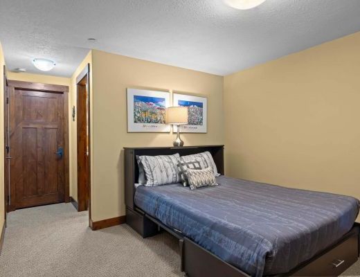 Woodhaven #46 - 2 Bdrm + Den HT - Sun Peaks (TM)