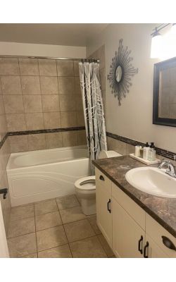 Lakefront Carriage Home - 2 Bdrm - Oyama
