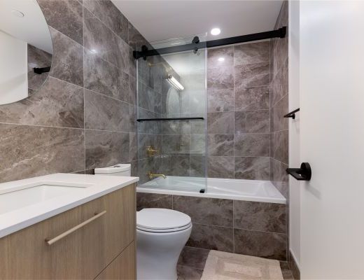 Aqua #1002 - 2 Bedroom- Kelowna (CVH)